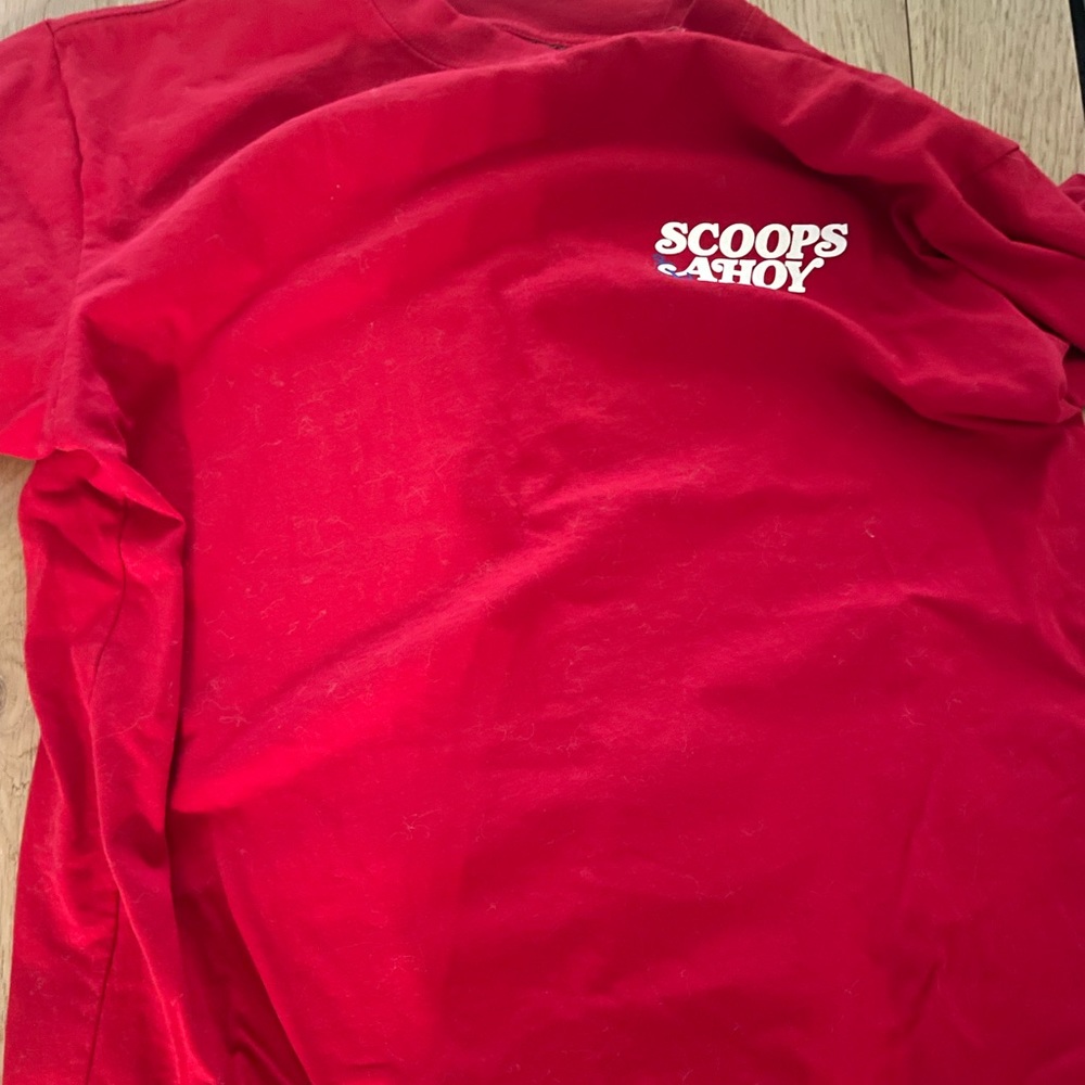 PacSun red scoops about graphic tee